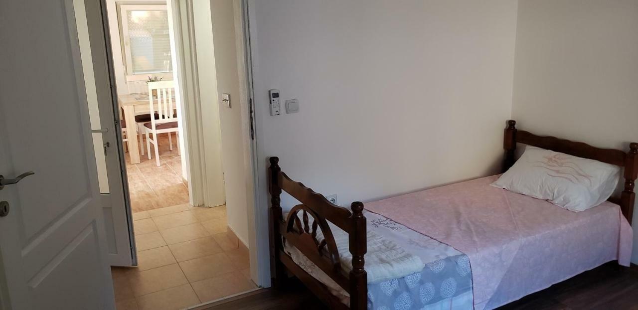 Apartmani Mia Rada Budva Luaran gambar